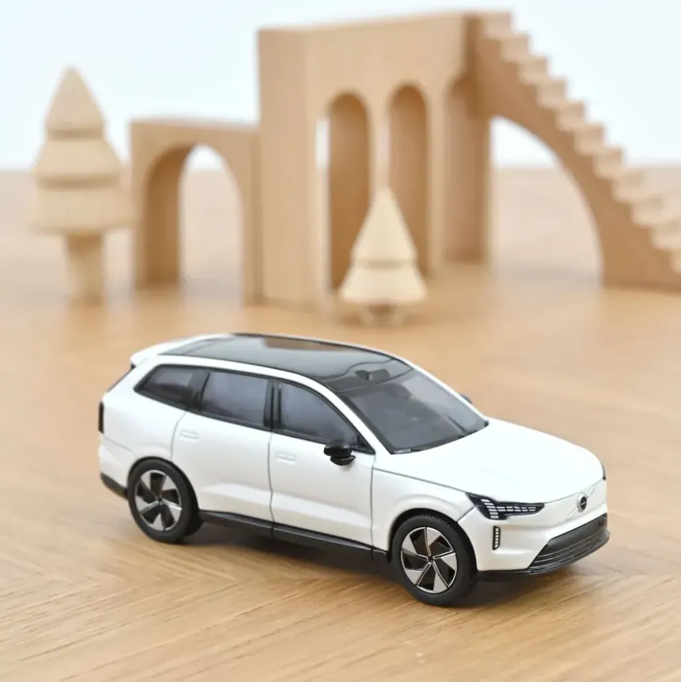 Volvo EX90 - 2024 - Vit - Norev - 1:43
