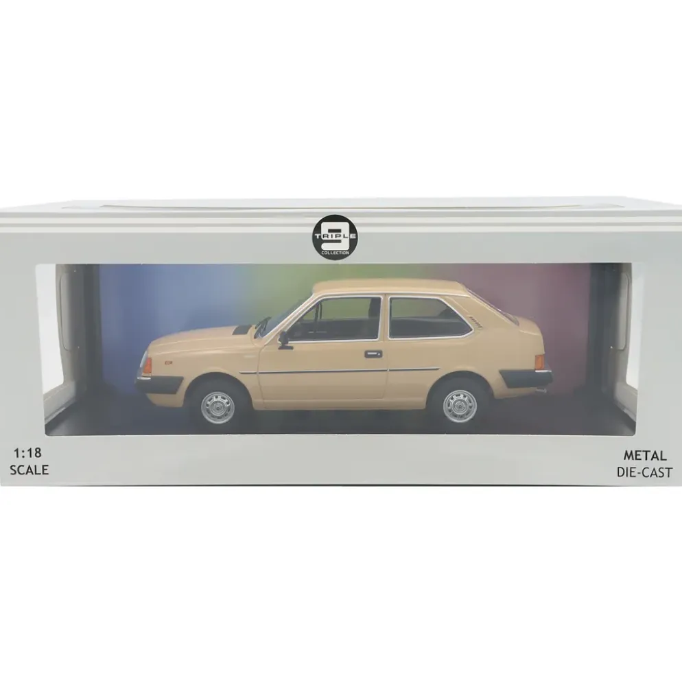 Volvo 343 GLS - Gulbeige - 1982 - Triple9 Collection - 1:18