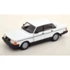 Volvo 240 GL - Vit - Modellbil från Welly - 1:24