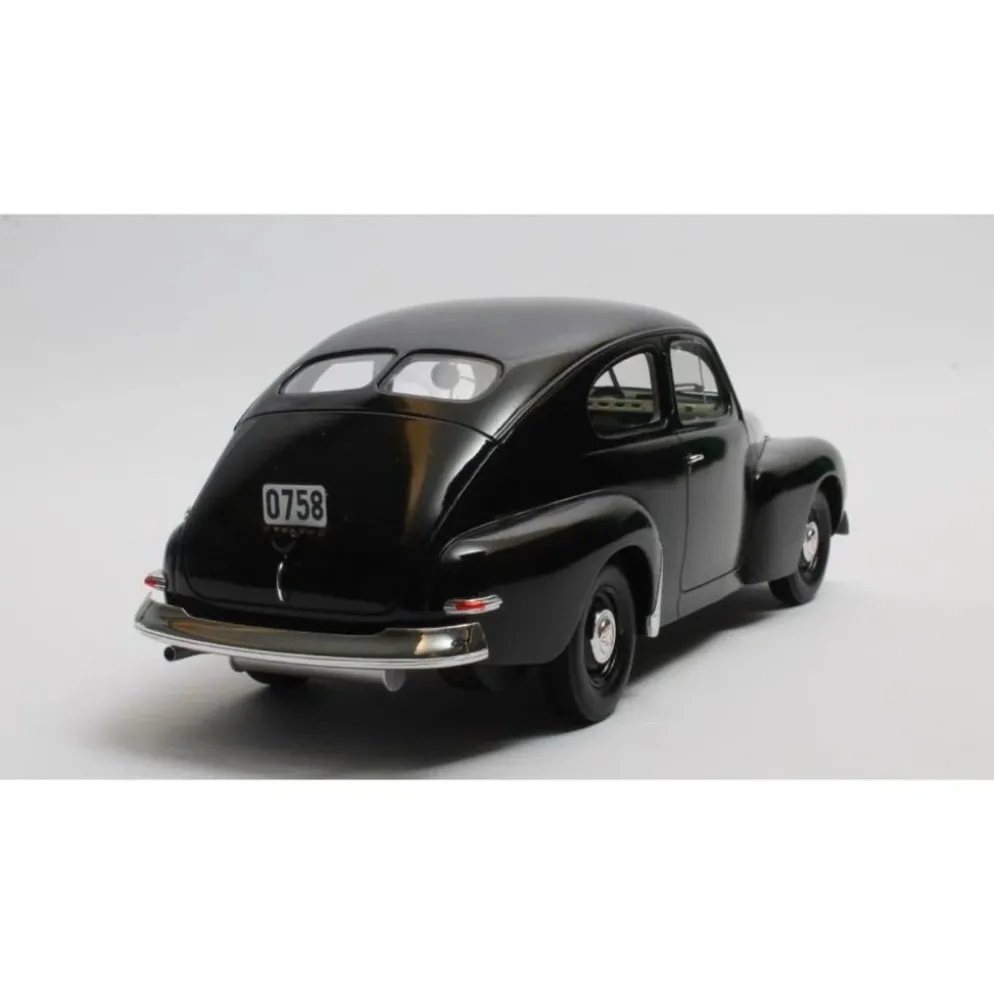 Volvo PV444 - 1952 - Svart - Cult Scale Models - 1:18