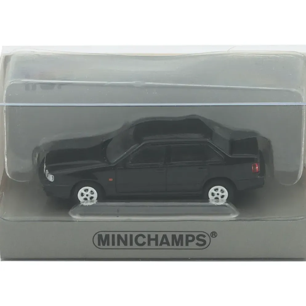 Volvo 850 Saloon - 1994 - Svart - Minichamps - 1:87