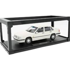 Volvo 850 - 1993 - Vit - Triple9 Collection - 1:18